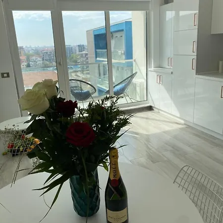 아파트 Apartament Magda By Alezzi Nord10